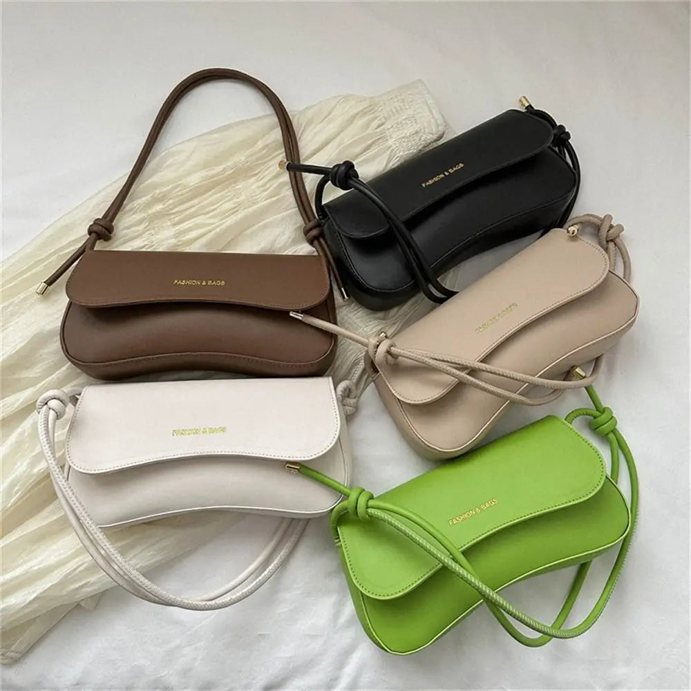 Daria ™ | Klassische matte Quadrathandtasche