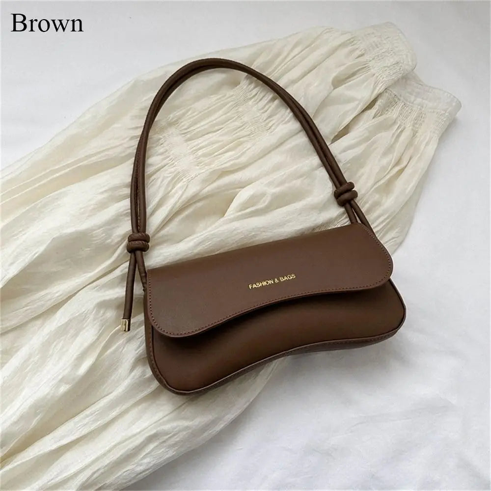 Daria ™ | Klassische matte Quadrathandtasche