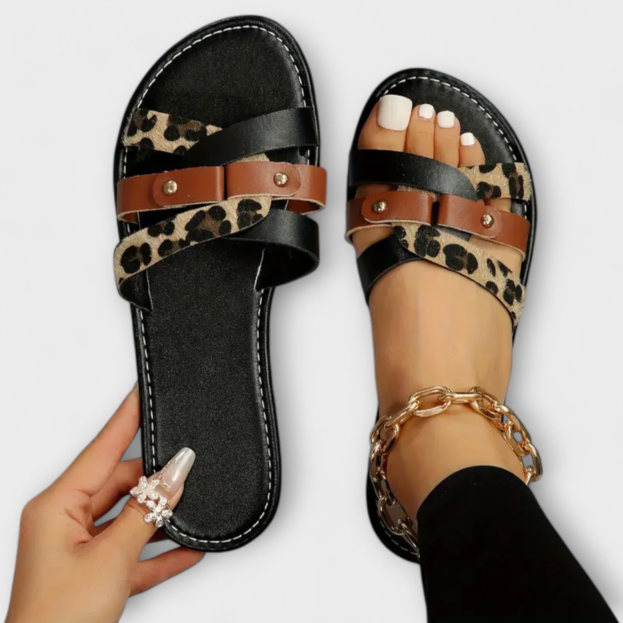 Emilia™ Sandales à lanières croisées léopard
