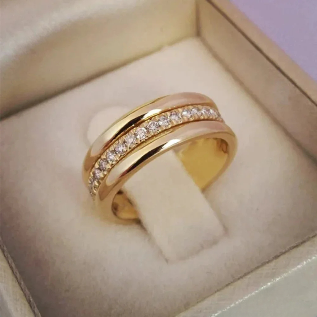 Eleganter Ring mit doppelt gefasstem Zirkon