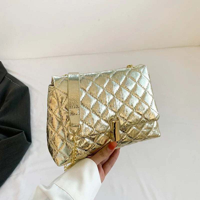 Irene™ Sylvie | Sac à bandoulière matelassé Chevron Iversen™ Sylvie | Sac à bandoulière matelassé Chevron de luxe