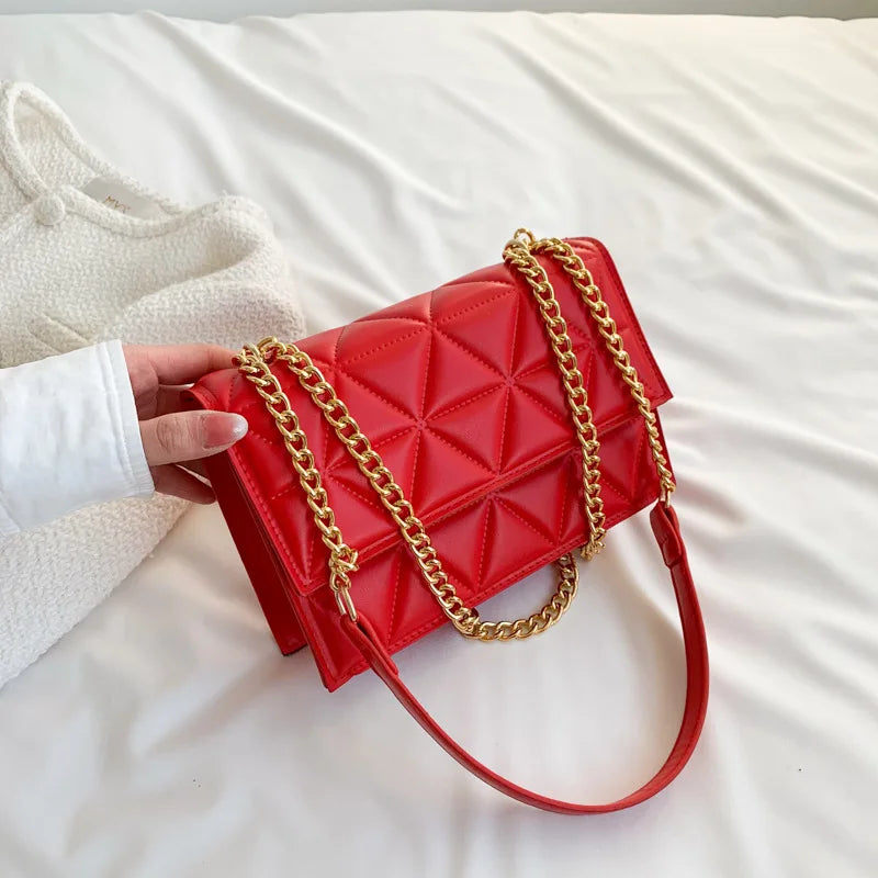 Clara™ | Sac à épaule carré matelassé classique