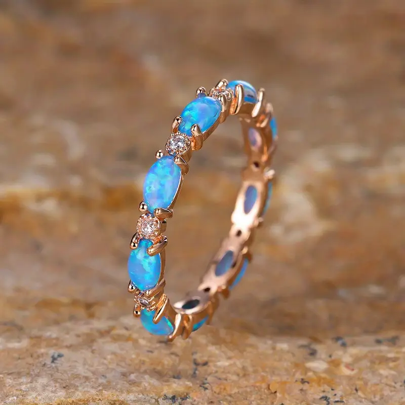 Bague en Opale Bleue en Or